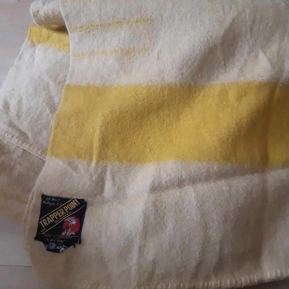 Trapper 4 Point Cream and Yellow Wool Blanket